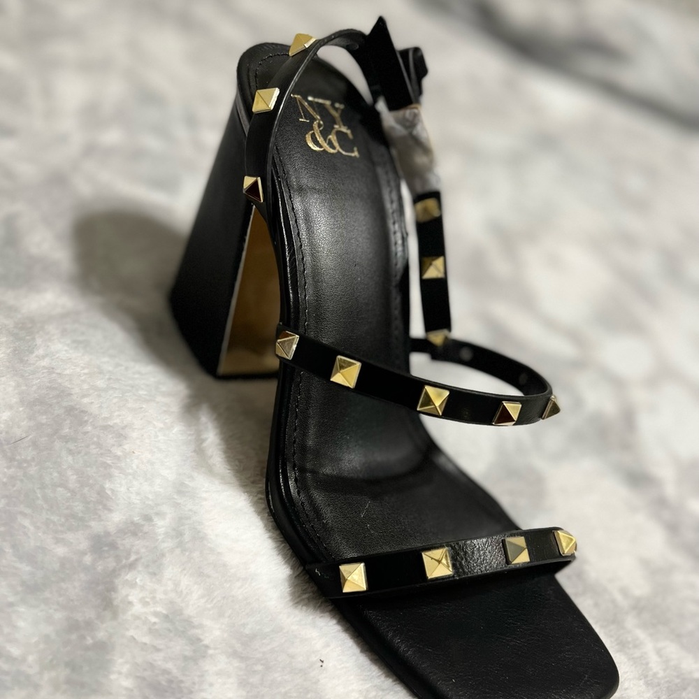 4” CHUNKY STUDDED HEELS